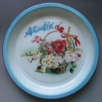 Model of Flower Presentation on Cultural Revolution Enamel Tea Tray