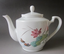Cultural Revolution Jingdezhen porcelain teapot with mandarin ducks playing in water lotus and lotus leaf pattern 1