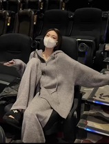 Maternity suit 2024 new style autumn and winter style high-end new knitted sweater cardigan jacket casual two-piece set