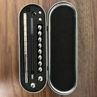 Железная коробка-серебряная ручка