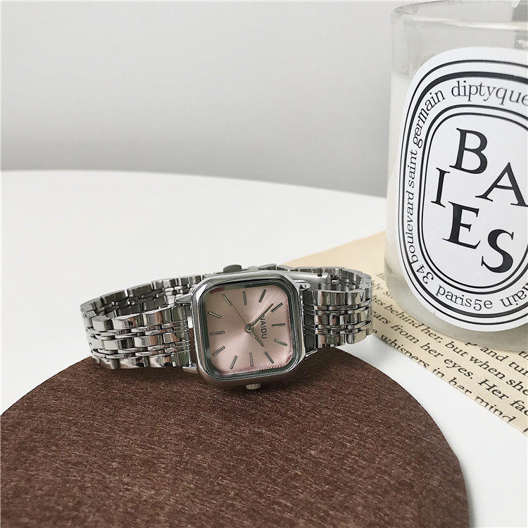 Minimalistisk dameur med firkantet rem i rustfrit stål_voghion.com