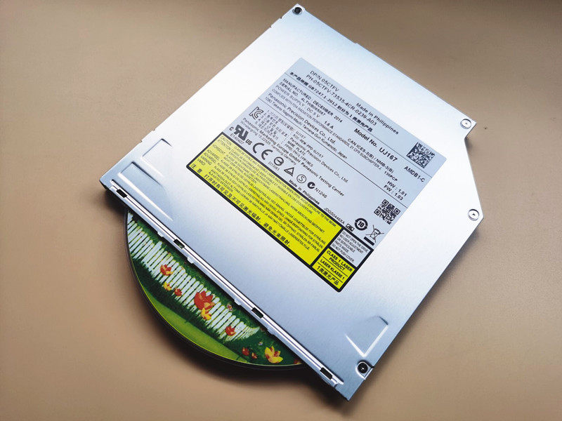 Notebook Blu-ray disc player small main shell suction Blu-ray disc player DVD burner UJ167 9 5MM