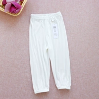 Средство от комаров, белые штаны