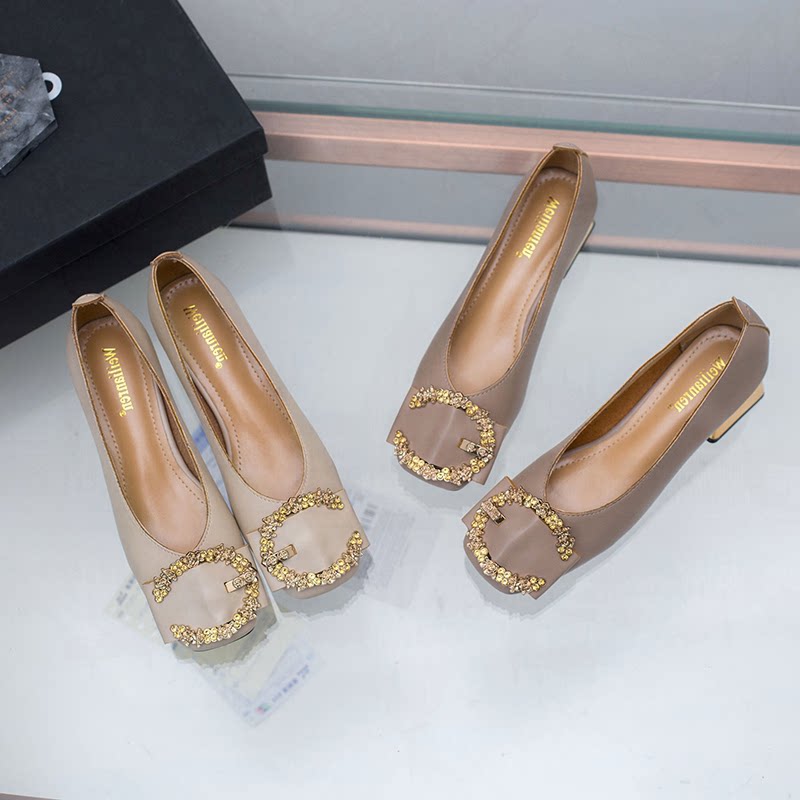 Hong Kong 2022 autumn new net red all-match women's shoes medium heel thick heel shallow mouth square toe shoes women's leather beanie shoes