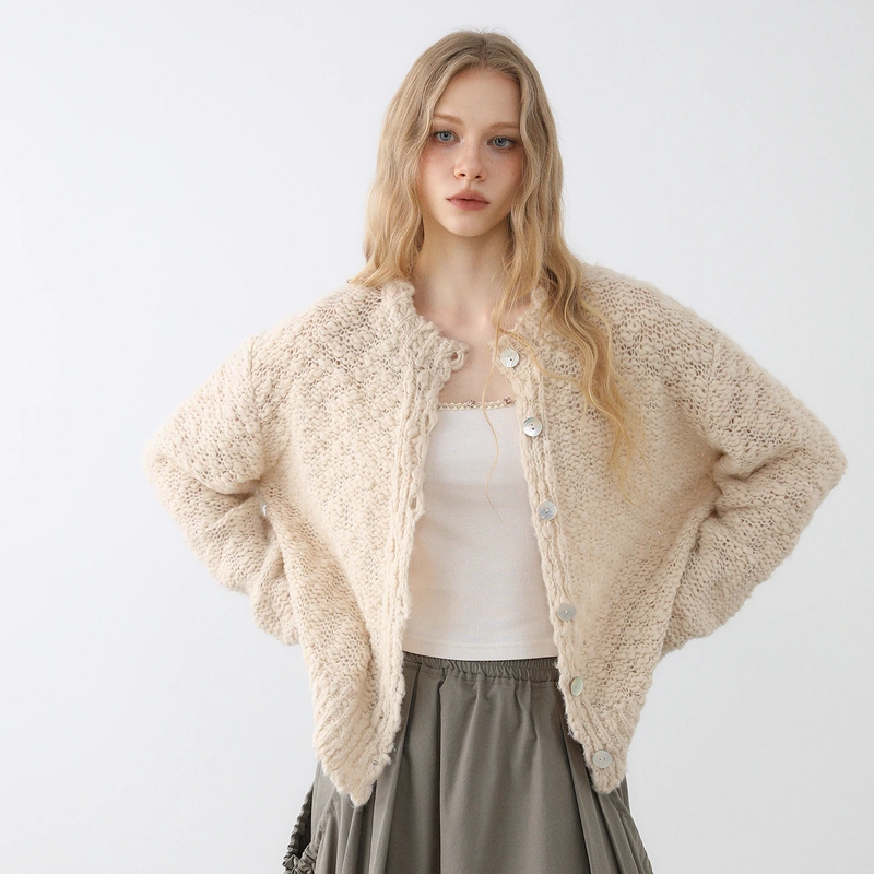 European and American Style Textured Wool Round Neck Long-Sleeved Knitted Cardigan 2026 Autumn and Winter New Style Slimming Jacket Top European and American Style Textured Wool Round Neck Long-Sleeved Knitted Cardigan 2026 Autumn and Winter New Style Slimming Jacket Top