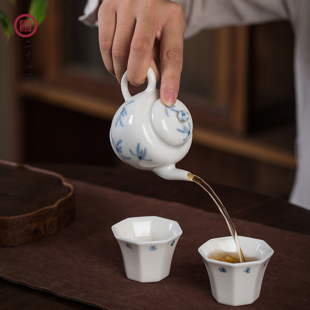 Twenty - four ware ceramic tea Japanese one little teapot with a single pot of filtering the mini jingdezhen blue and white porcelain