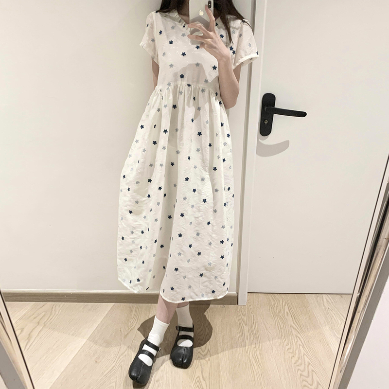 French-Style White Floral Dress for Women, Summer 2026 New Model, Super Popular, Unique, Beautiful, and Elegant Long Dress for Petite Figures