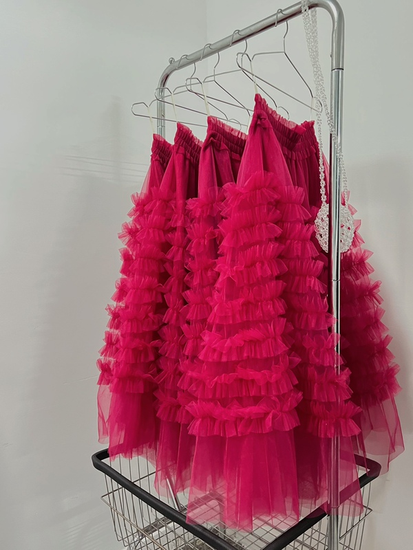 The Same Style as the Heroine in the Novel, Erdogua Rose Elastic Waist Red Dress, Elegant Socialite Cake Mesh Skirt for Women The Same Style as the Heroine in the Novel, Erdogua Rose Elastic Waist Red Dress, Elegant Socialite Cake Mesh Skirt for Women