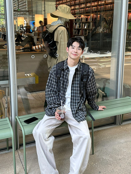 黑格子长袖衬衫男生休闲宽松衬衣慵懒风垂感春秋季韩版上衣外套