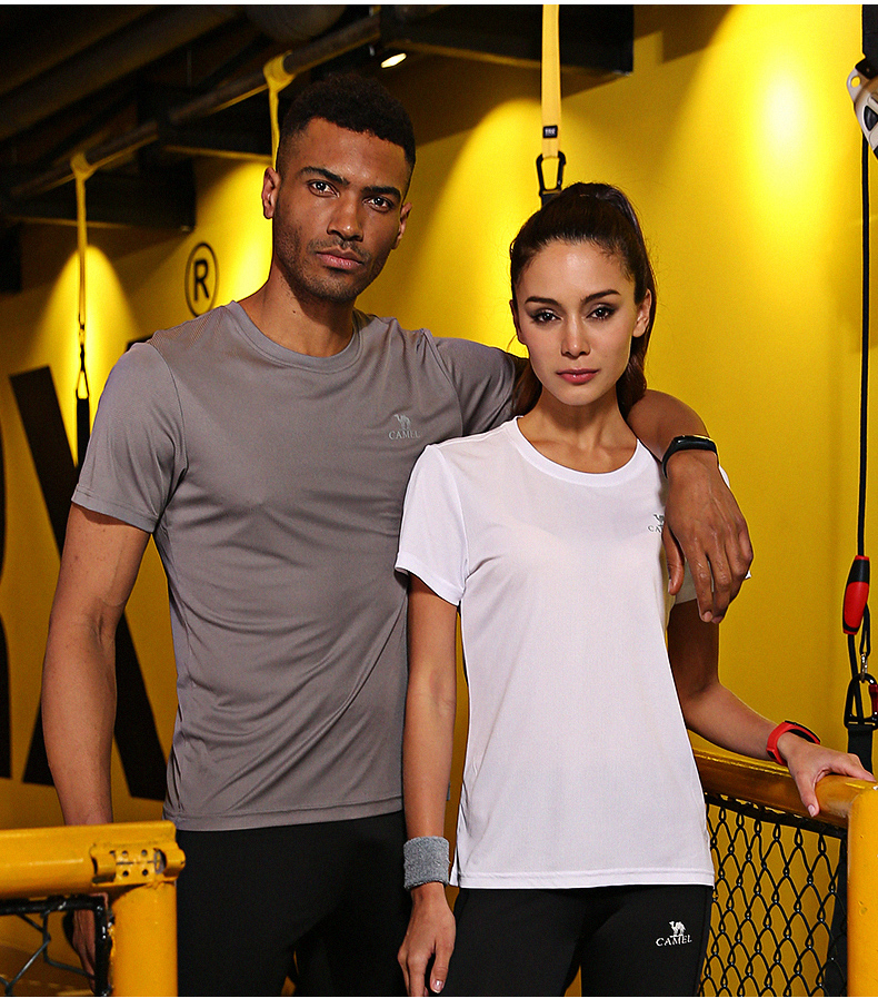 [Hai mảnh] lạc đà thể thao T-Shirt nam khô nhanh quần áo của phụ nữ nhẹ thở mùa hè chạy thường ngắn tay áo sơ mi áo thun gym nam