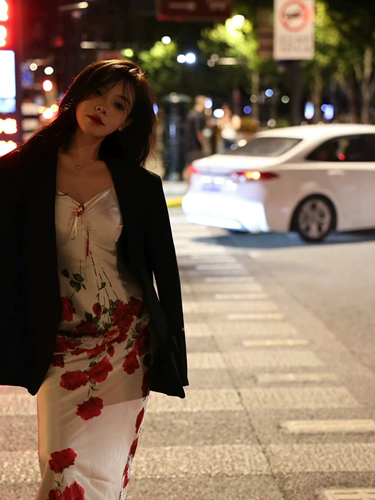 Элитное сексуальное платье, французский стиль, эффект подтяжки, в цветочек