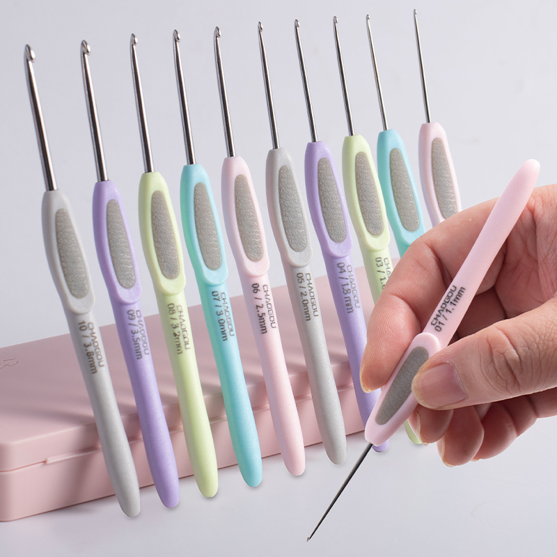 Trendy Crochet Hook Tool Set, Traditional Stainless Steel Hand-Knitting Hook for Making Dolls and Knitting Sweaters with Yarn