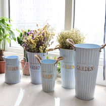 Creative flower bucket European-style flower arrangement Retro wrought iron vase dry flower bucket iron flower pot Home decoration flower bucket decoration