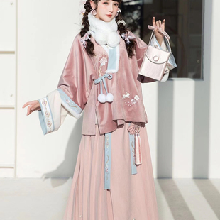 汉尚华莲秋冬季明制汉服