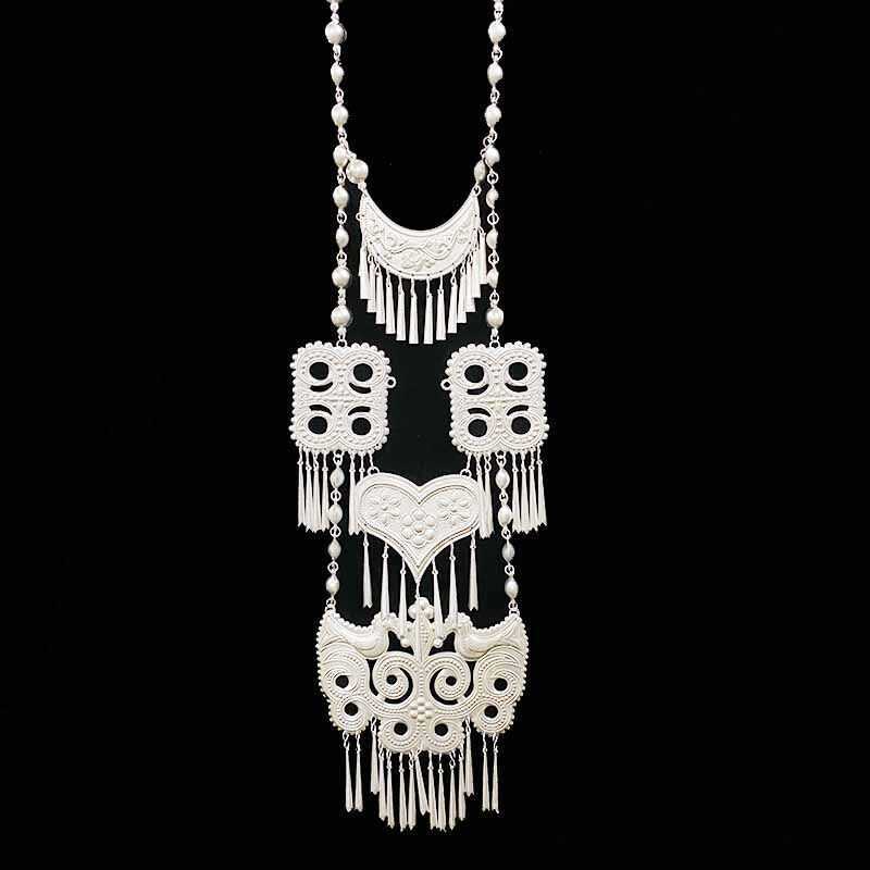Yi Ethnic Style Imitation Silver Badge Pendant Yi Culture Clothing Accessories Festival Wedding Travel Photography Commemorative Jewelry Yi Ethnic Style Imitation Silver Badge Pendant Yi Culture Clothing Accessories Festival Wedding Travel Photography Commemorative Jewelry