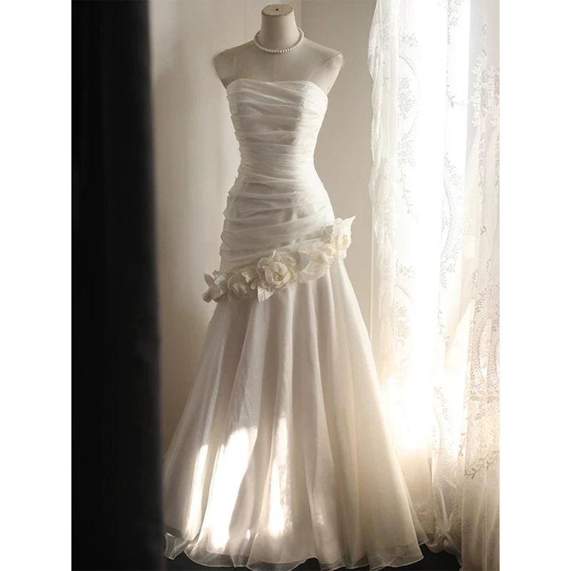 Off-Shoulder Mermaid Light Wedding Dress 2026 New Style Bridal Gown with an Elegant and High-End Feel, Unique for Welcoming Guests and for Going Out