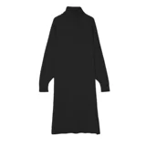 Пальто нового стиля 2025 года с высоким воротником и длинным свитером выше колена с черным трикотажным платьем под ним для осенних и зимних женщин.
