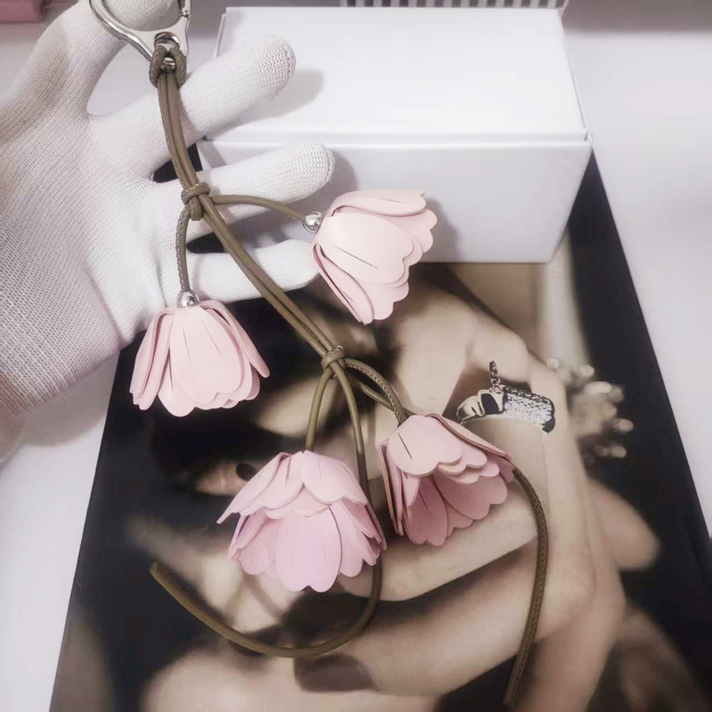 Original Foreign Trade Handmade Pink Cherry Blossom Raspberry Leather Pendant Suitable for Luojia Bags, High-End Accessory Original Foreign Trade Handmade Pink Cherry Blossom Raspberry Leather Pendant Suitable for Luojia Bags, High-End Accessory
