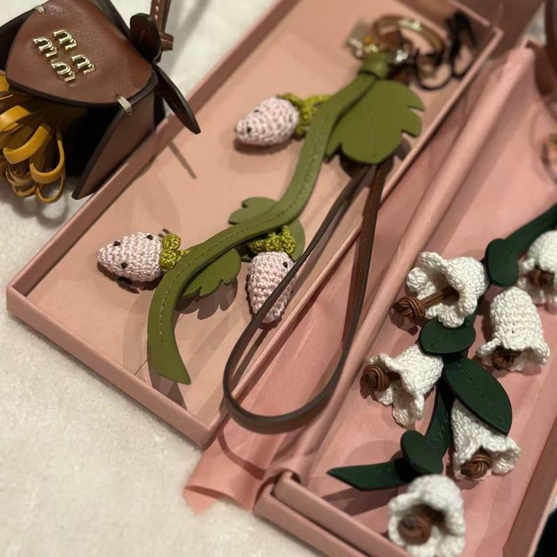 Original Foreign Trade Miu Series Genuine Leather Handmade Knitted Cherry Blossom, Strawberry, and Orchid Flower Bag Pendant, Popular on Xiaohongshu