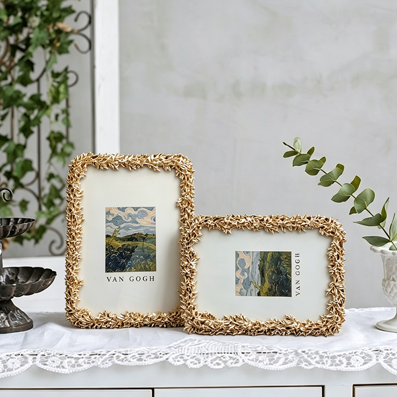 European-Style Retro Photo Frame Stand 6inch Metal High-End Photo Frame with Printed Photo Blank Frame Desktop Picture Frame Decorative Ornament