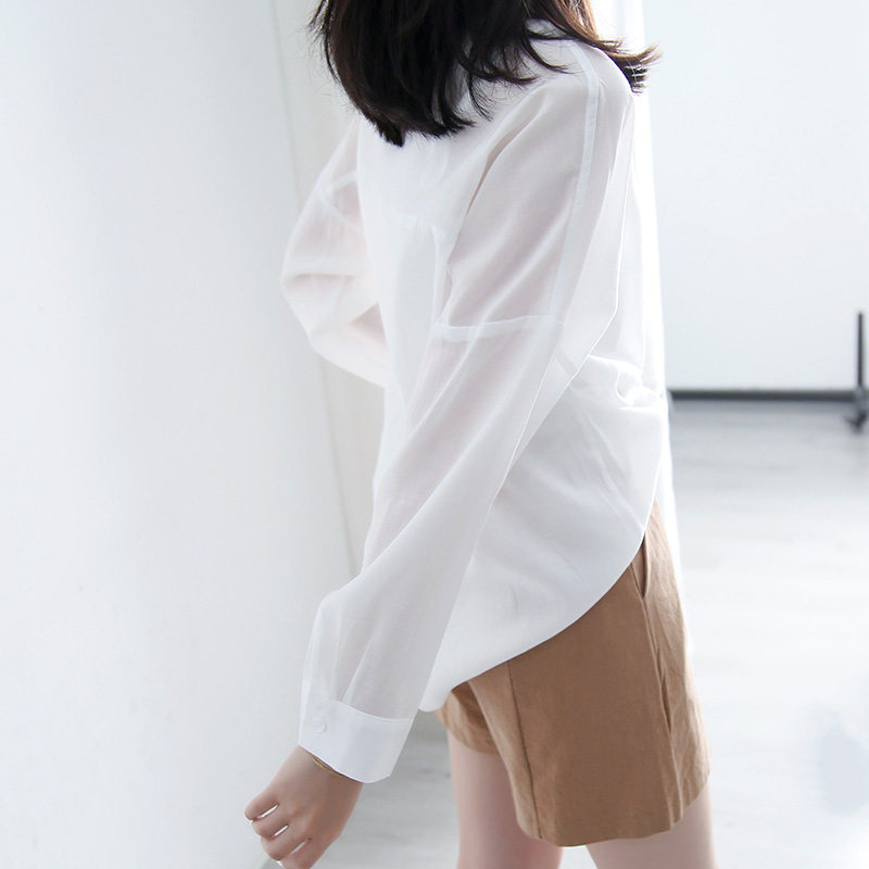 2021 new white shirt women's summer thin Western-style shirt design niche light cooked tide long-sleeved sunscreen shirt