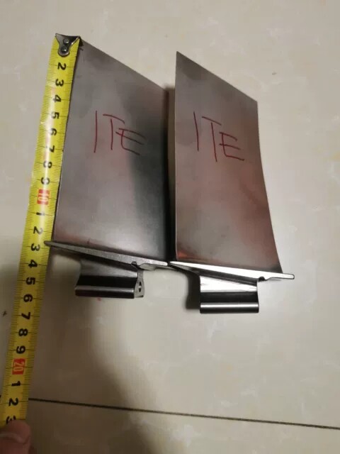 Aircraft engine 3-stage blade compressed blade