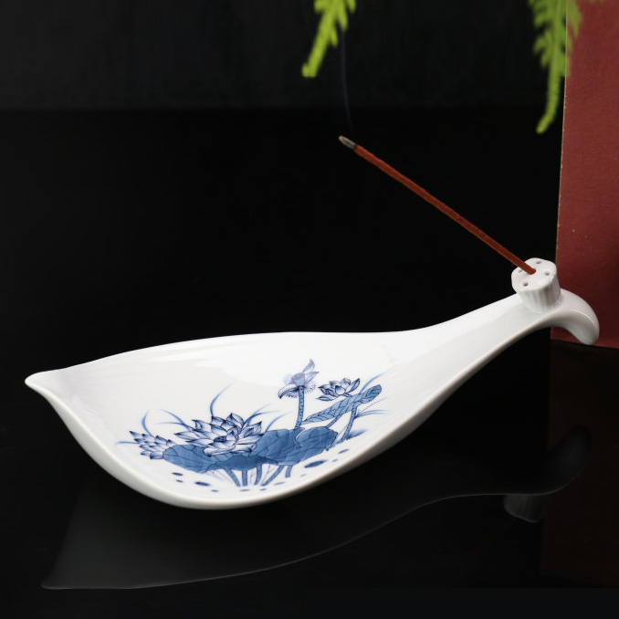 Beijing DE and auspicious hand - made of blue and white porcelain lotus fragrance incense buner jingdezhen porcelain joss stick dish fragrant incense
