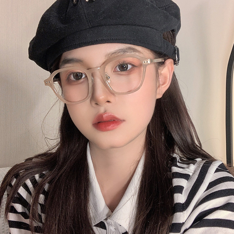 Milk tea color glasses frame myopia female anti-blue light radiation protection student retro round face eye protection Korean version tide flat light frame