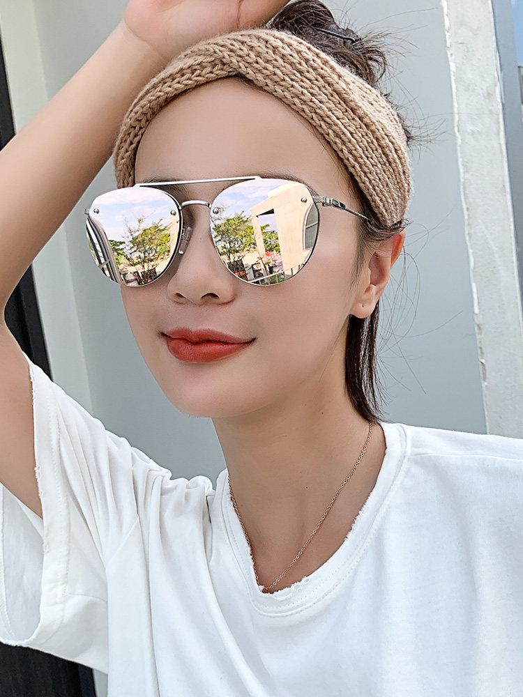 2019 new sunglasses women's small face net red Korean version of the tide street shot sunglasses women's anti-UV pink glasses