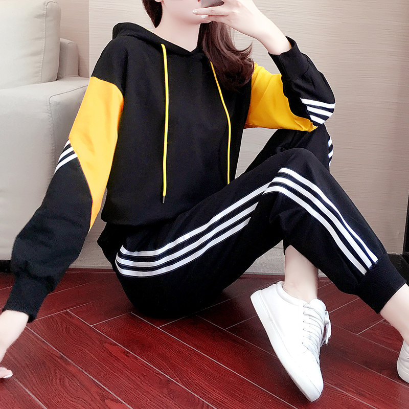 Hong Kong Leisure Sports Suit Women's Fall/Winter New Traction Dance Fashion Thick T-Shirt Foreign School Age Reduction Two-Piece Tide