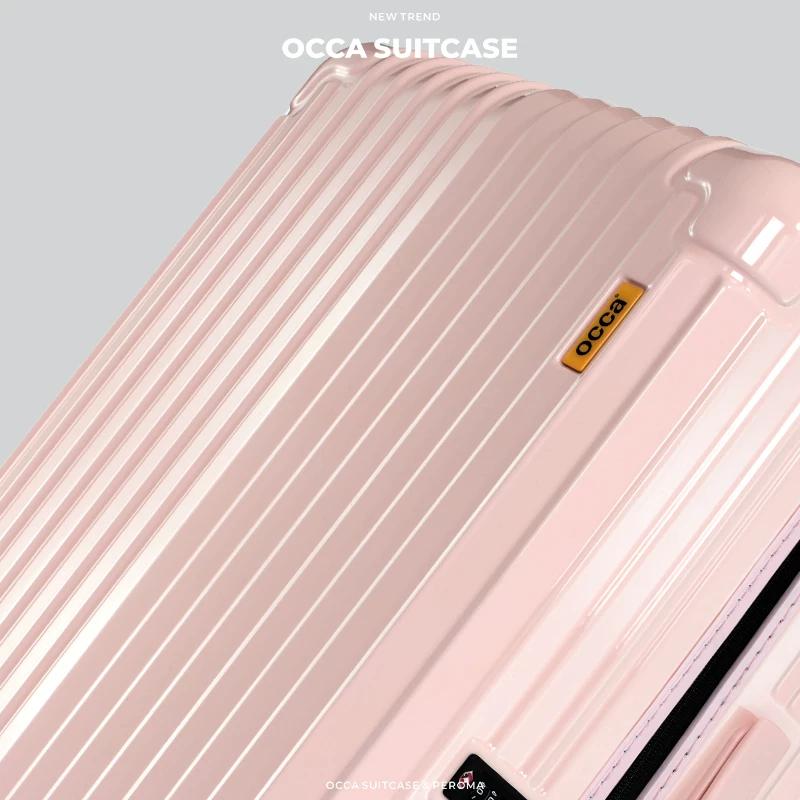 Универсальный стильный чемодан OCCА, материал