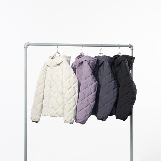 Uniqlo Damen PUFFTECH Air Cotton Kapuzenjacke 469871