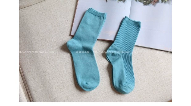 Bốn mảnh! Hàn đứng cọc cọc cọc đứng phụ nữ mùa thu và mùa đông thể thao cotton ống vớ vớ vớ