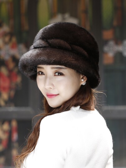 Mink Fur Hat for Middle-Aged and Elderly Women, Winter Full Mink Fur Ear Protection, Warm Winter Mother's Mink Fur Fisherman Hat