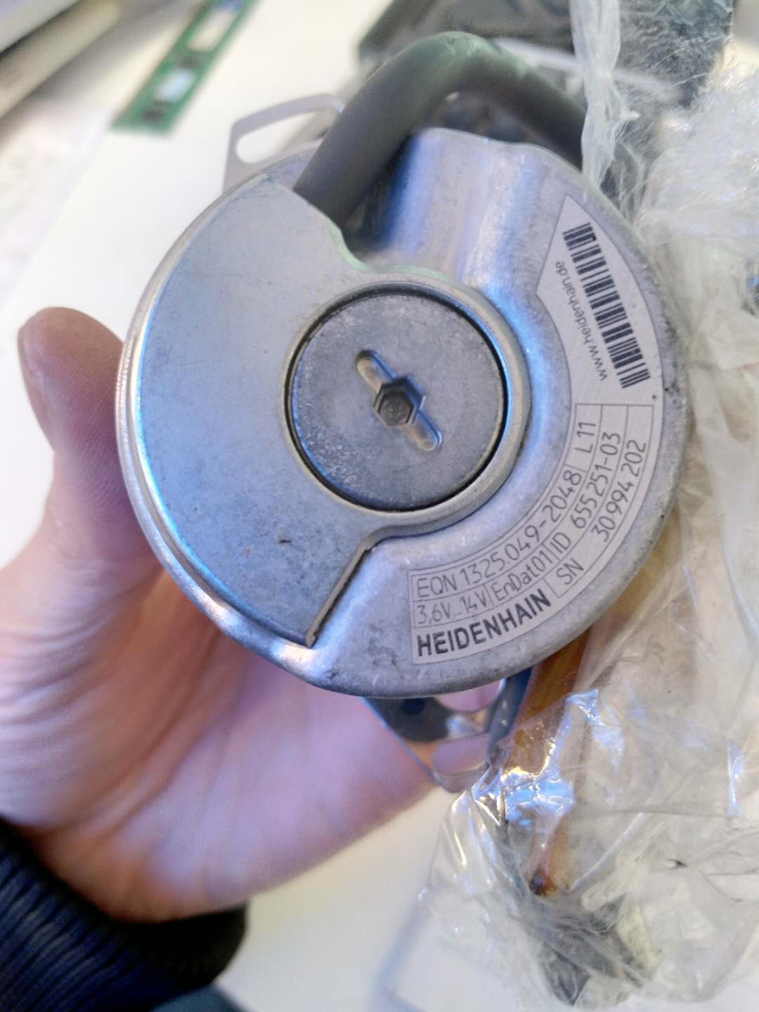 Heidenham encoder EQN1325 049-2048 stock 90% has been tested in good condition