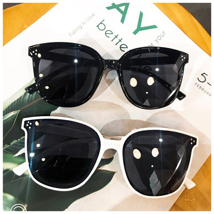 New Children's Box Sunglasses Summer Girl Sunglasses Children Stage Show Glasses Baby Comfort Glasses