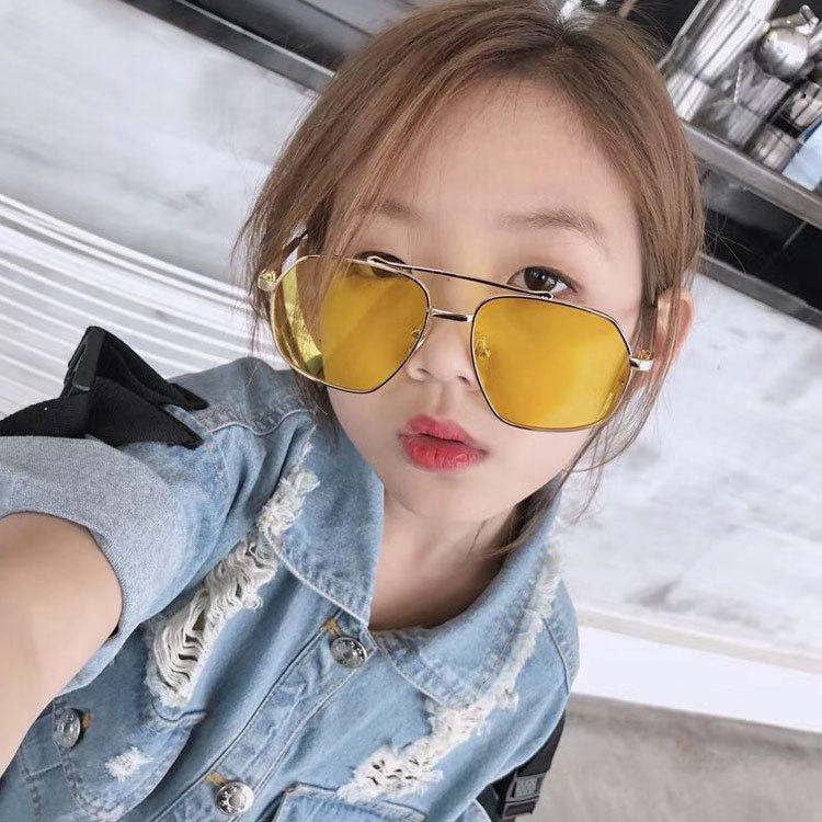 Children's glasses boys and girls personality sunglasses Korea anti-UV sunglasses tide street shooting catwalk photography glasses