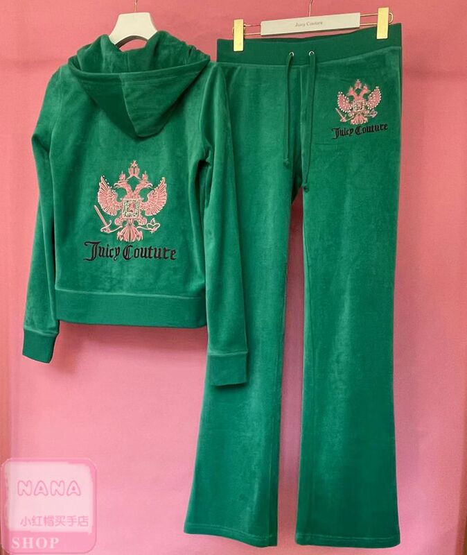 Clearance Sale Genuine Juicy Couture Velvet Set for Women Jc New Model Green Flared Two-Piece Embroidered Set Clearance Sale Genuine Juicy Couture Velvet Set for Women Jc New Model Green Flared Two-Piece Embroidered Set