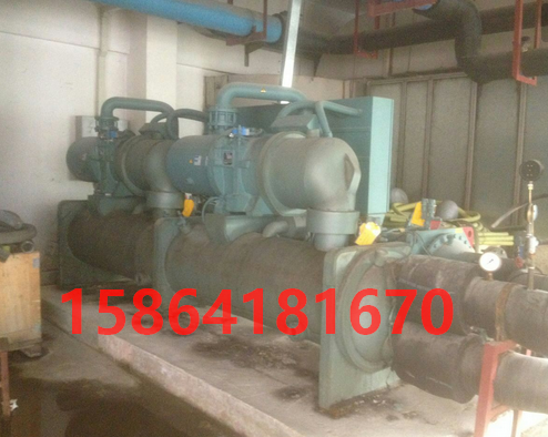 Central air conditioning door-to-door maintenance Ground source water source heat pump screw compressor change refrigeration oil condenser cleaning, etc