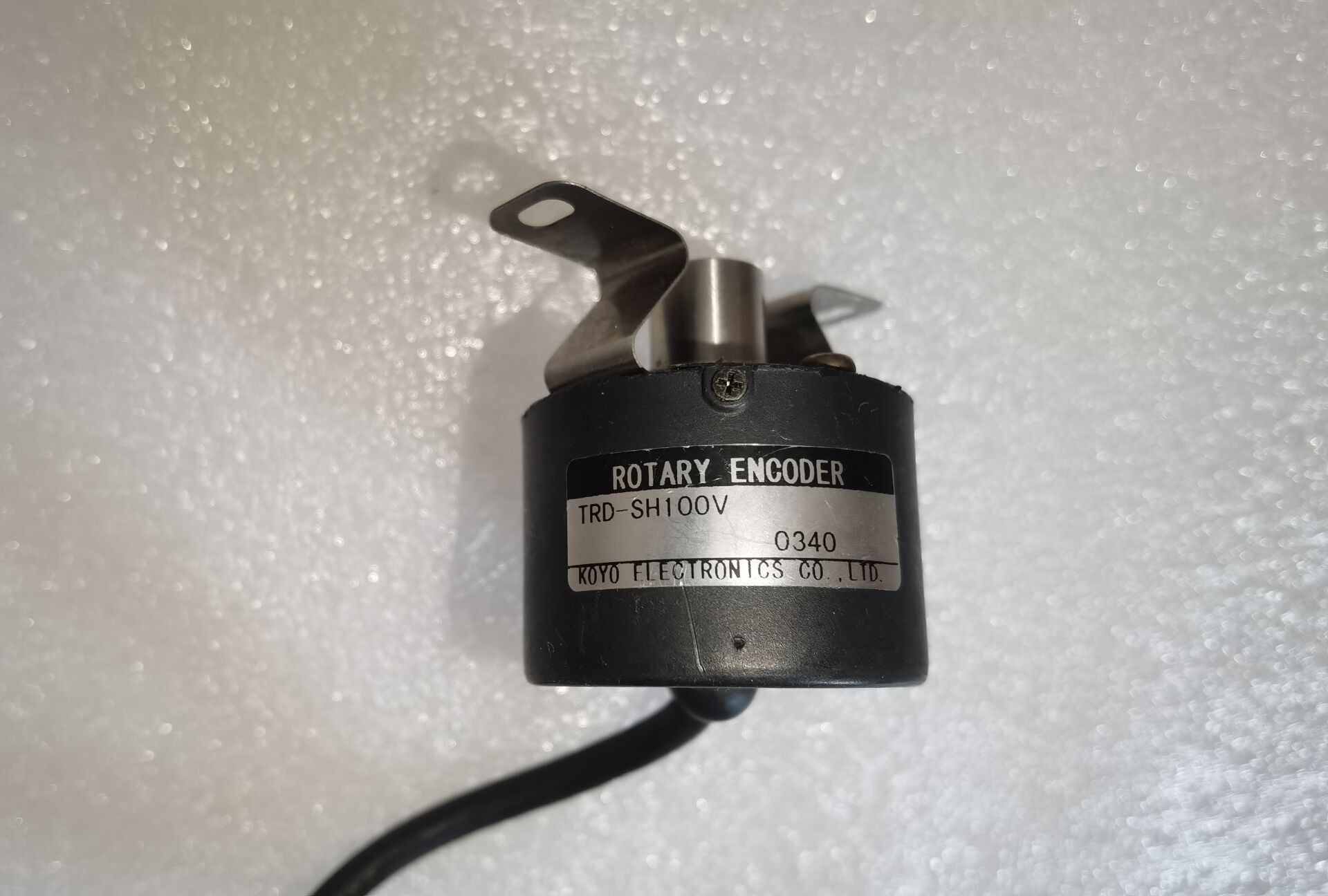 8 percent of new TRD-SH100V encoder spot can be shot straight 3 * 1