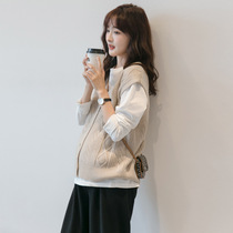 Autumn fashion foreign style pregnant womens clothing 2021 early autumn age reduction short slim sweater vest