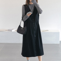 Pregnant women dress spring and autumn 2021 autumn winter loose size inner cover vneck skirt tide mother long skirt