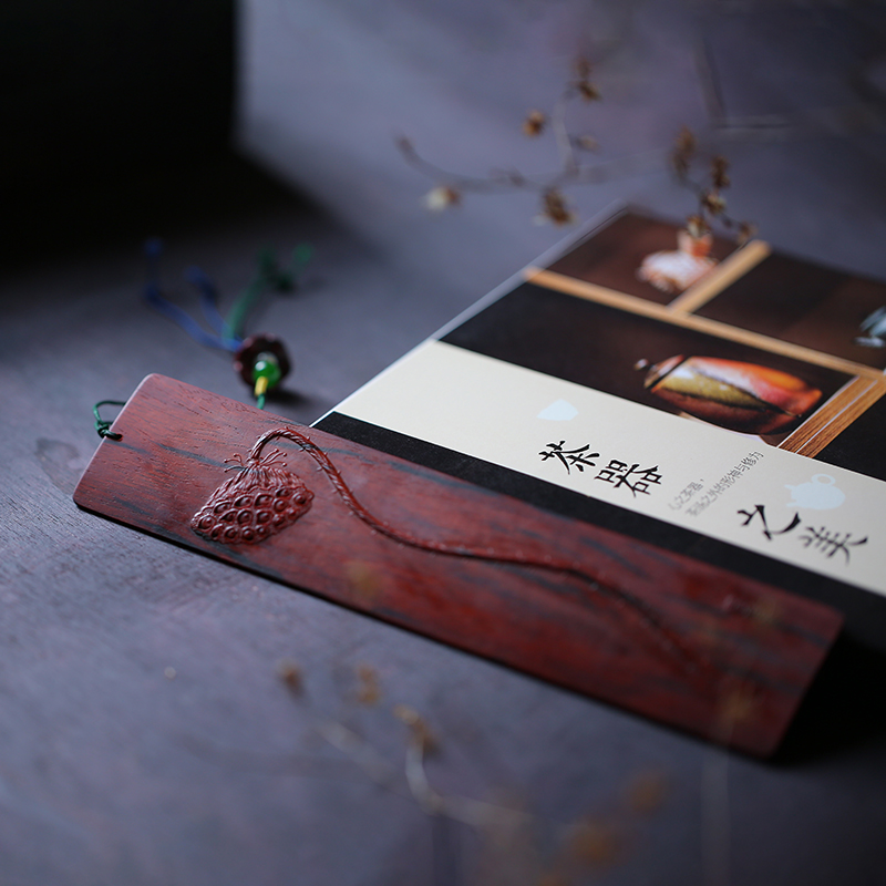 Lotus bookmarking India small leafy purple sandalwood lettering custom red wood comeback vintage Chinese Wind engraving gift 0899
