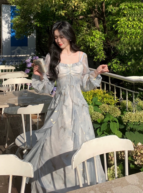 French-Style Gray-Blue Gradient Dress for Women, Spring and Summer, Fairy-Like Butterfly Gold-Stamped Ruffled Chiffon Long-Sleeve Dress