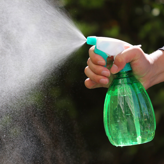 ດອກໄຟສະເປສີດຂະຫນາດນ້ອຍ kettle ສວນຄົວເຮືອນ watering kettle ຄວາມກົດດັນອາກາດ sprayer ຄວາມກົດດັນຂະຫນາດນ້ອຍ watering bottle spray