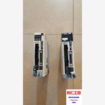 Yaskawa fifth generation driver SGDV-2R8A01A002000 400w power please inquire before bidding