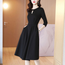 2021 spring new French retro Hepburn dress waist thin temperament high end foreign style little black dress