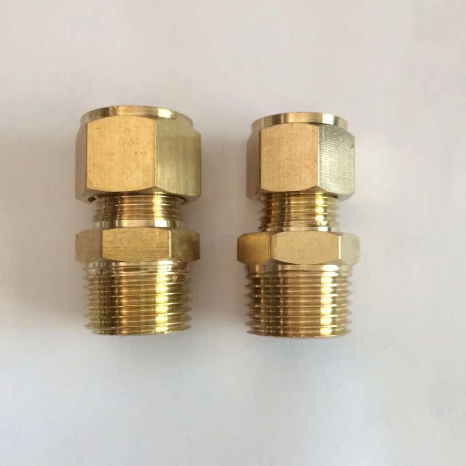 Brass ferrule with straight-through connector Brass ferrule end straight-through connector Straight through the middle directly Pneumatic components