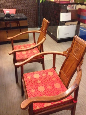 Gỗ gụ ghế đệm gỗ gụ sofa đệm đệm Trung Quốc cổ điển rắn gỗ ghế ăn vòng đệm đệm miếng bọt biển mat tùy chỉnh