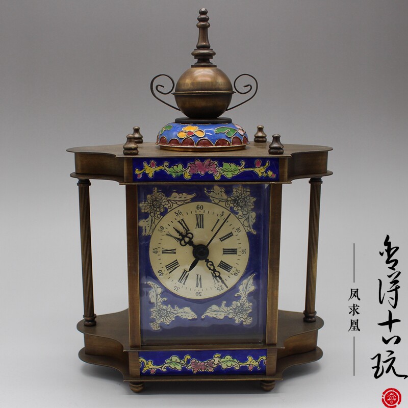 Old antique made old copper on the clock on the shape of the tai blue copper mechanical watch decoration collection